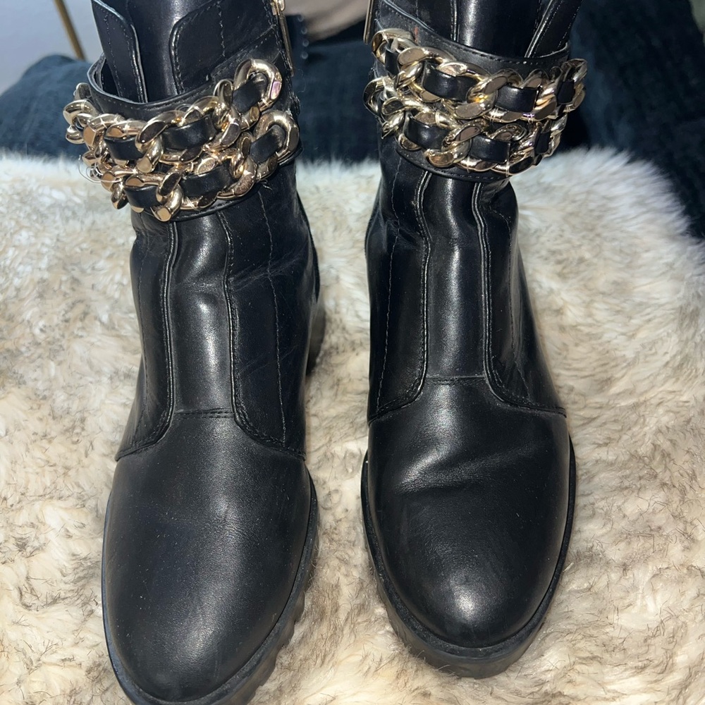 Karl Lagerfeld Boots with Gold Chain sz7.5